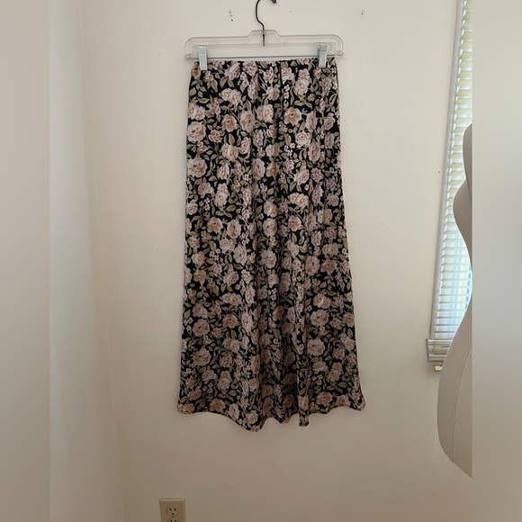 Minkpjnk satin floral ankle maxi skirt - Picture 3 of 3